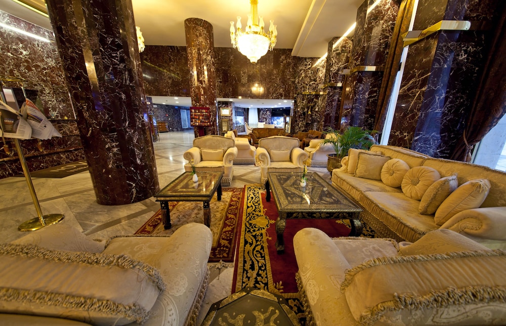 Lobby-Lounge