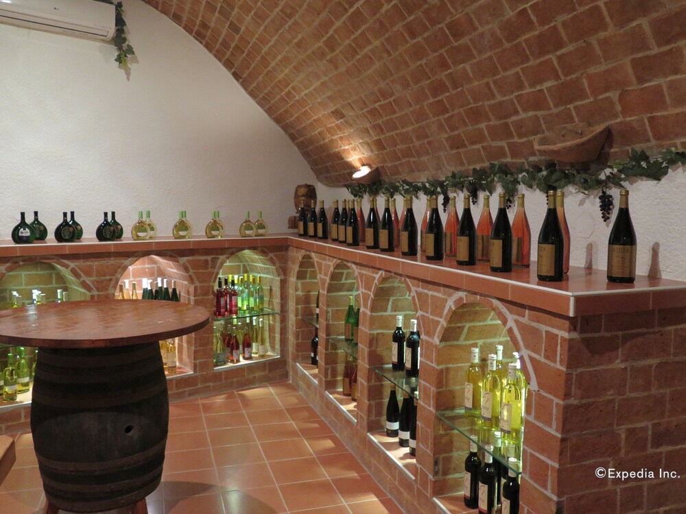Hotel Bar