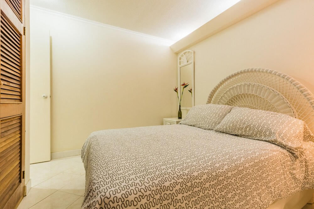 객실 (2 Bedroom Apartment )