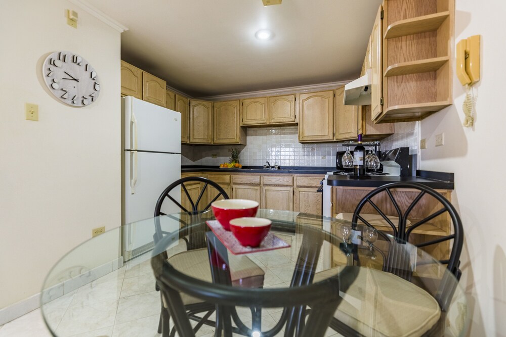 객실 내 주방 (2 Bedroom Apartment )