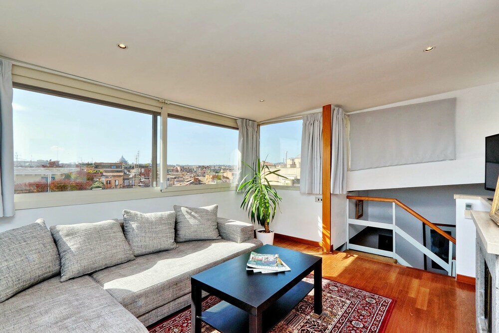 거실 공간 (듀플렉스, 침실 1개 (Apartment - Via del Babuino, 46))