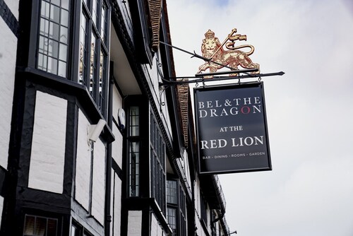 Bel & the Dragon at Red Lion Wendover