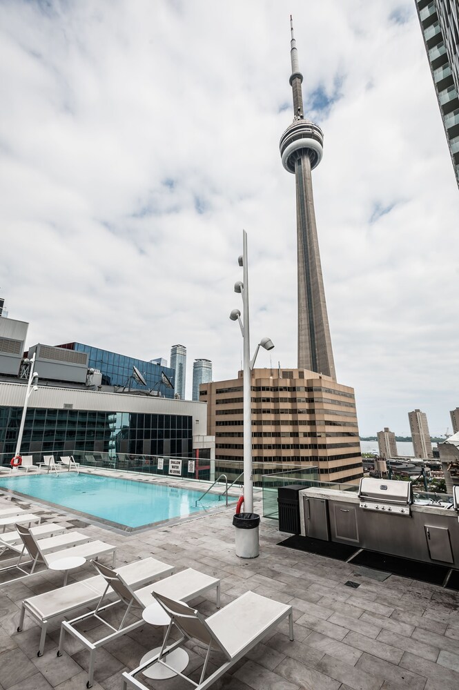 Rooftop Pool