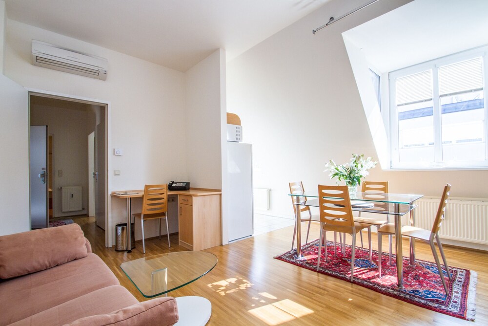 Zimmer (Apartment, 1 Schlafzimmer (4 Erwachsene) Nr.13)