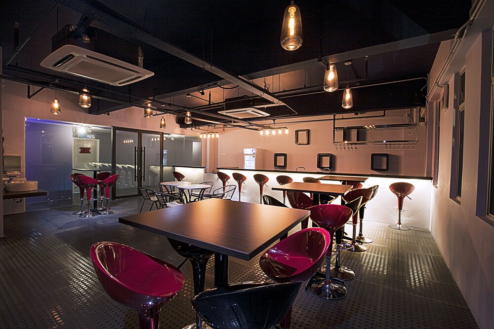 Hotel Lounge