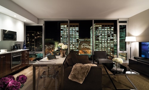 SOHO Residences Lisgar