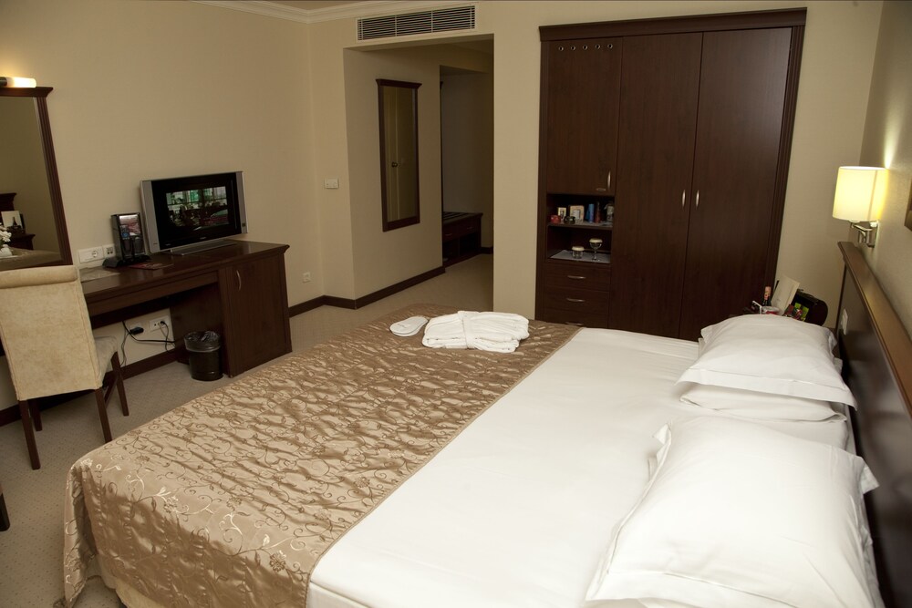Guestroom View