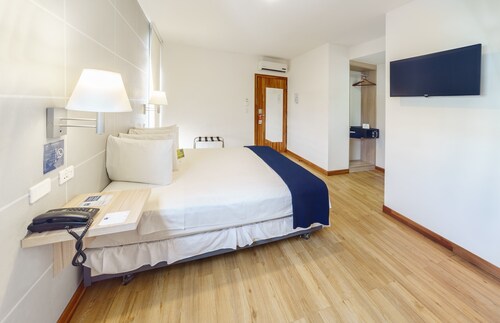 Hotel LP Equipetrol
