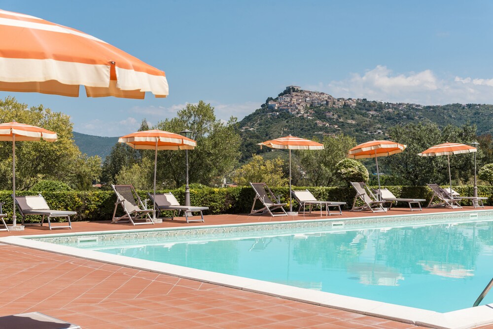 Piscina all'aperto