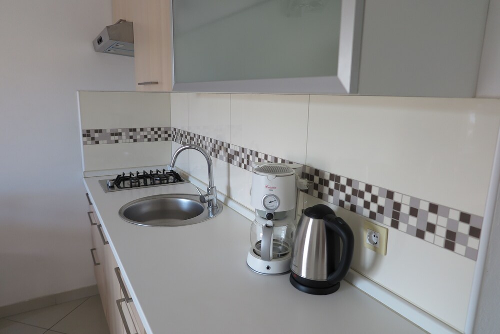 Basic Apartment, 1 Bedroom - In-Room Kitchenette