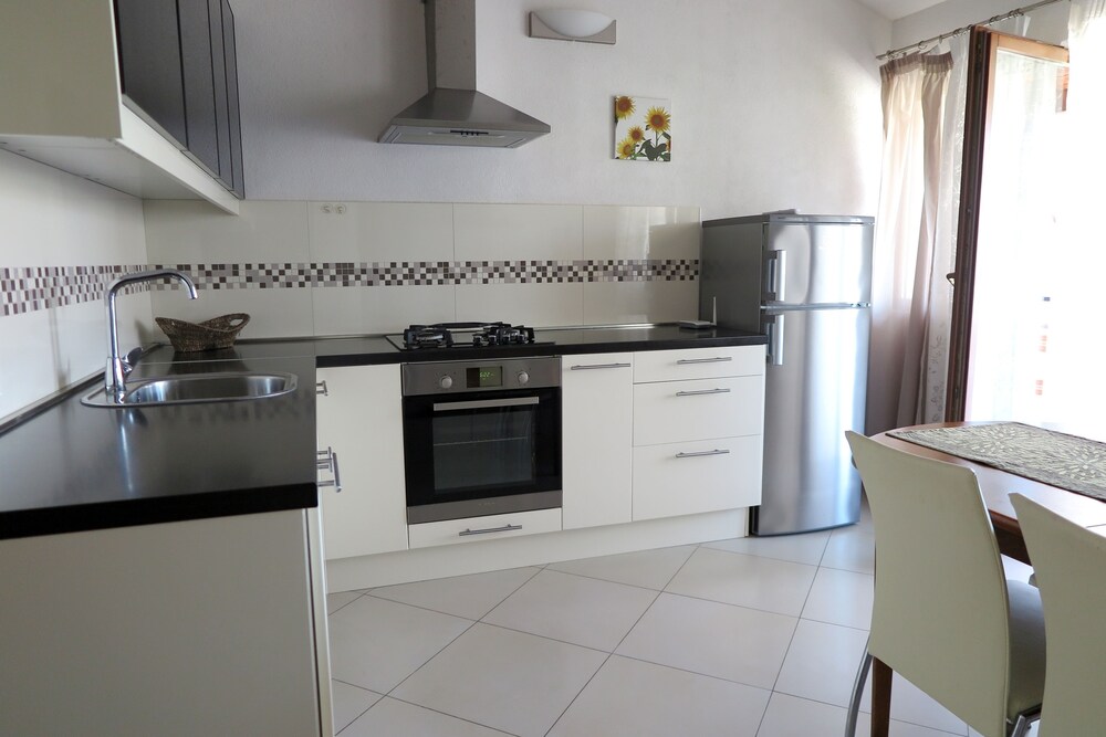 Superior Studio Suite, 1 Bedroom, Balcony, Garden View - In-Room Kitchen