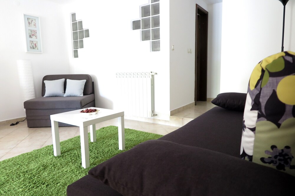 Family Apartment, 1 Bedroom, Kitchen, Garden Area - Living Area