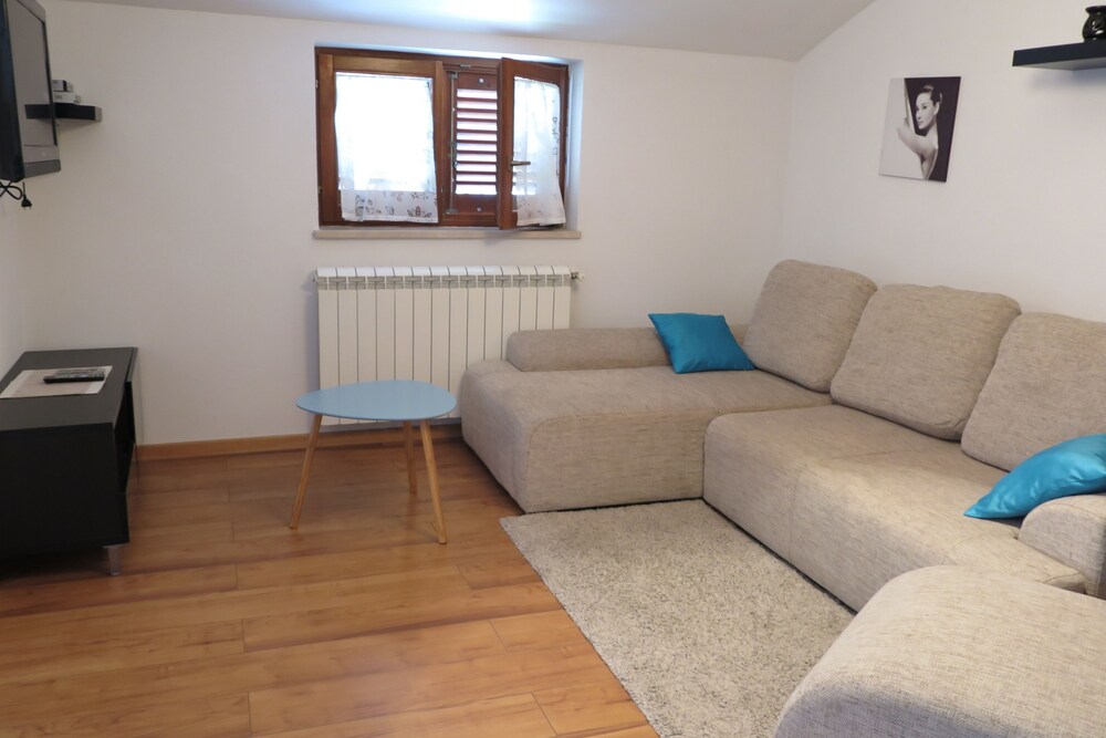 Superior Studio Suite, 1 Bedroom, Balcony, Garden View - Living Area