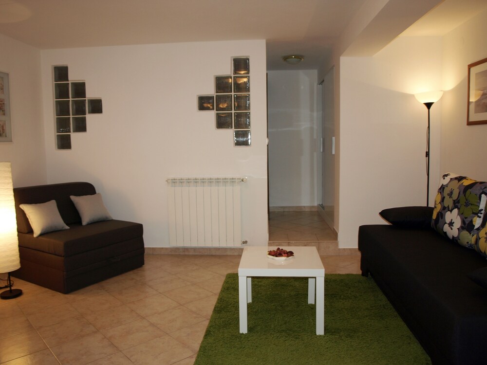 Family Apartment, 1 Bedroom, Kitchen, Garden Area - Living Area