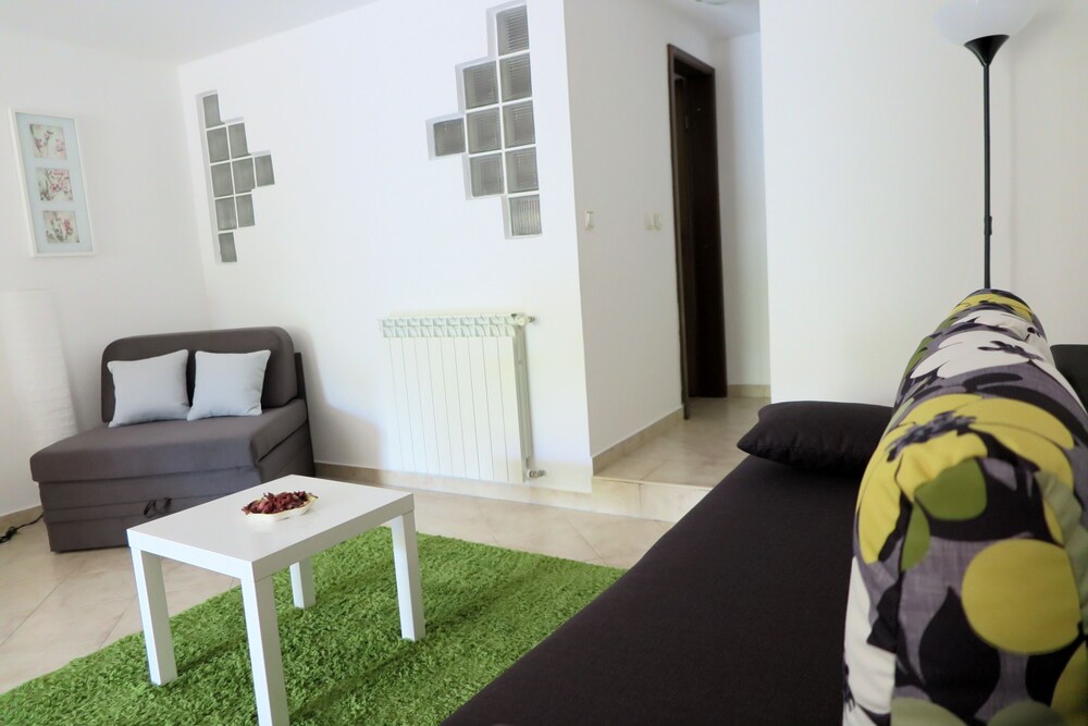 Family Apartment, 1 Bedroom, Kitchen, Garden Area - Living Area