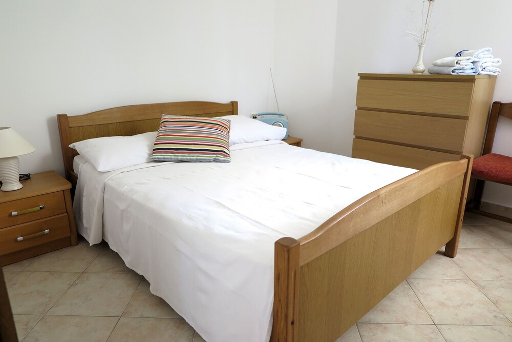 Family Apartment, 1 Bedroom, Kitchen, Garden Area - Guestroom