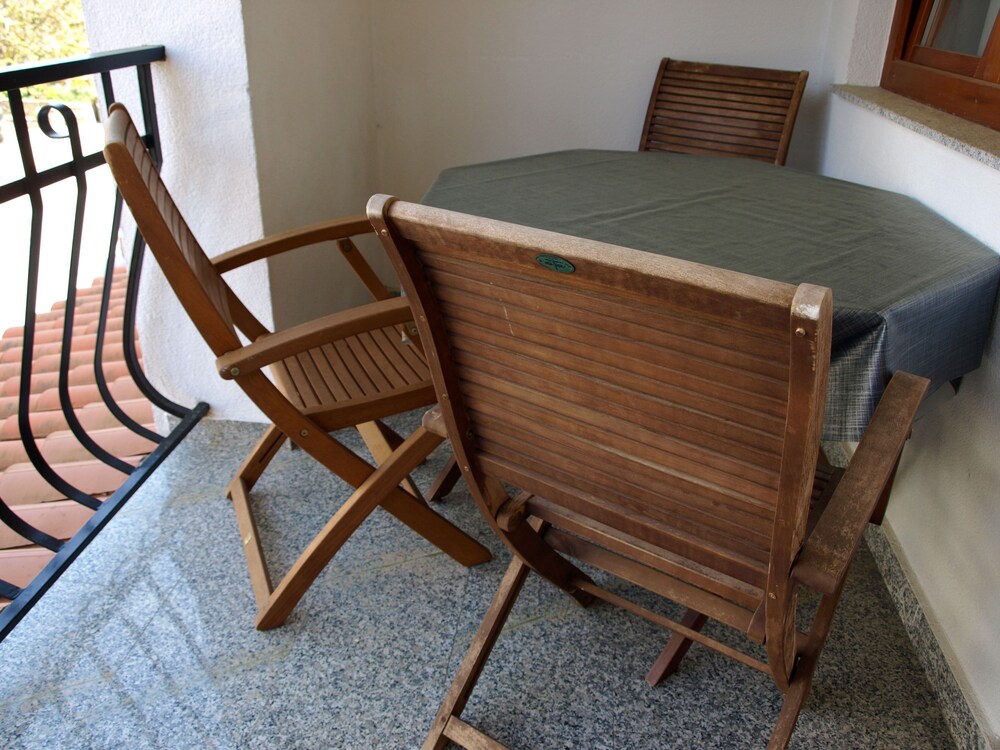Comfort Apartment, 1 King Bed - Balcony