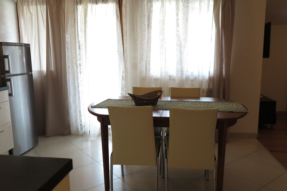 Superior Studio Suite, 1 Bedroom, Balcony, Garden View - Guestroom