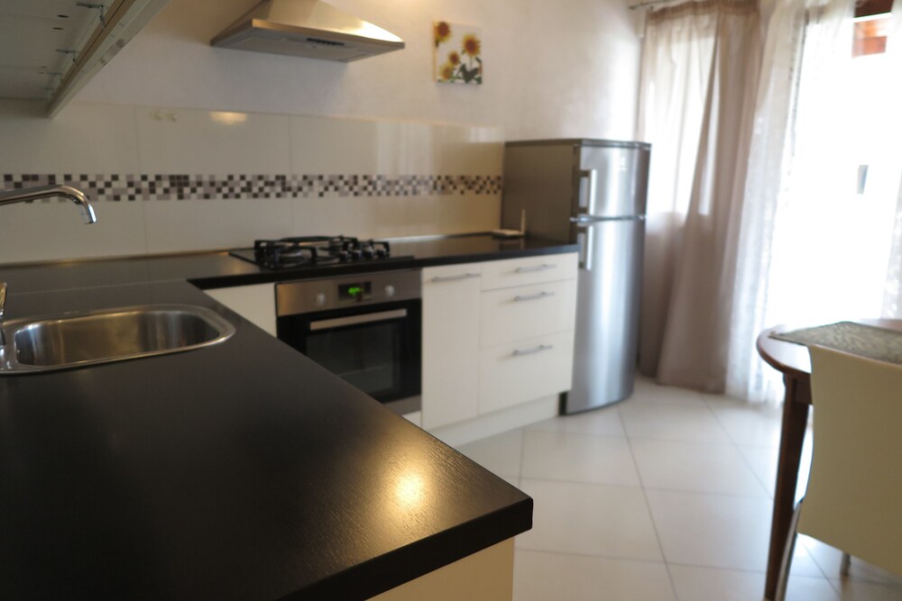 Superior Studio Suite, 1 Bedroom, Balcony, Garden View - In-Room Kitchen