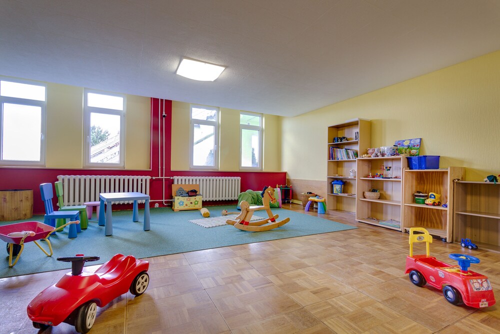 Innen-Kinderspielplatz