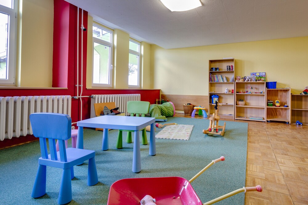 Innen-Kinderspielplatz