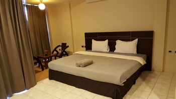 B & B Patong Beach House
