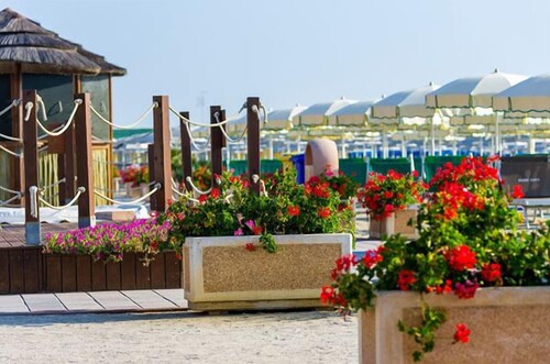 Vista spiaggia/mare