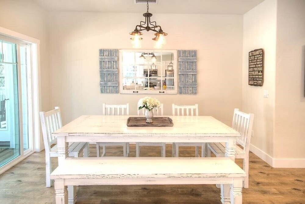 객실 내 식사 (코티지, 침실 3개 (Craftsman Cottage, 3 Bedroom - 7304 B))