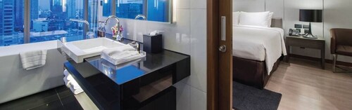 Amara Bangkok - SHA Plus