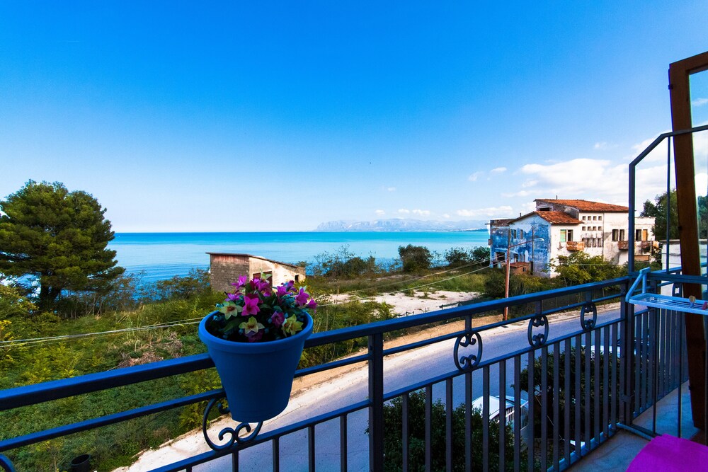 Vista spiaggia/mare