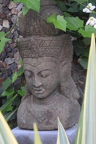 รายละเอียดการตกแต่งภายนอก