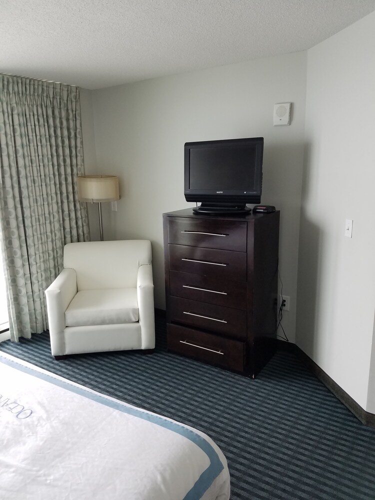 Condo, 3 Bedrooms, Balcony, Ocean View - Guestroom