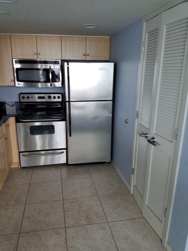 Condo, 2 Bedrooms, 180 degree Ocean View, with Balcony - In-Room Kitchen