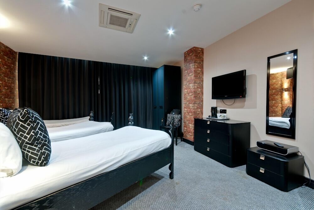 Guestroom