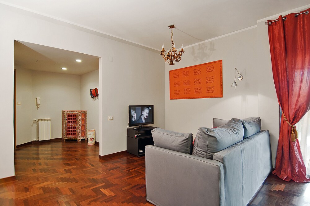 거실 (Arabesque Apartment)