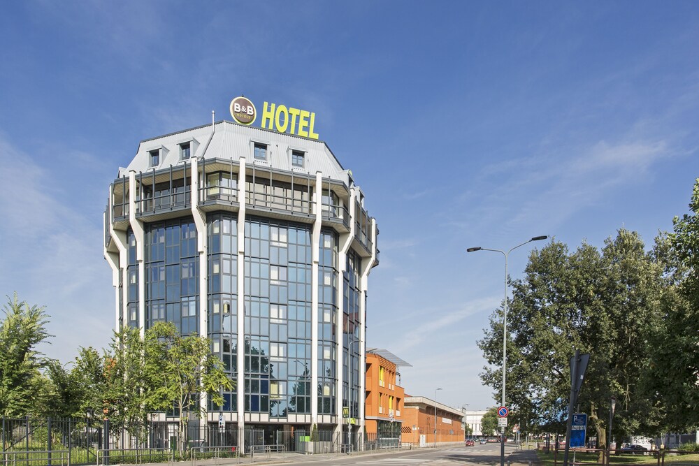 Fachada del hotel