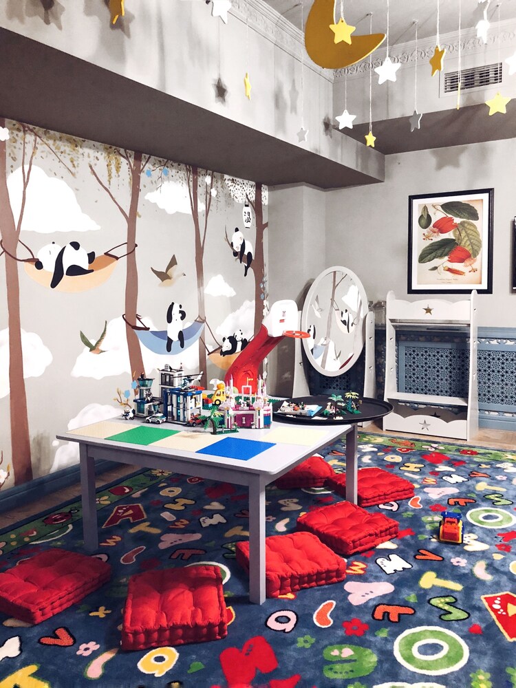 Childrens Area