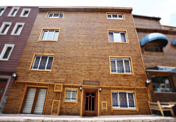 Hotel Emir