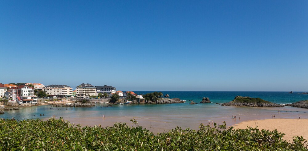 ชายหาด
