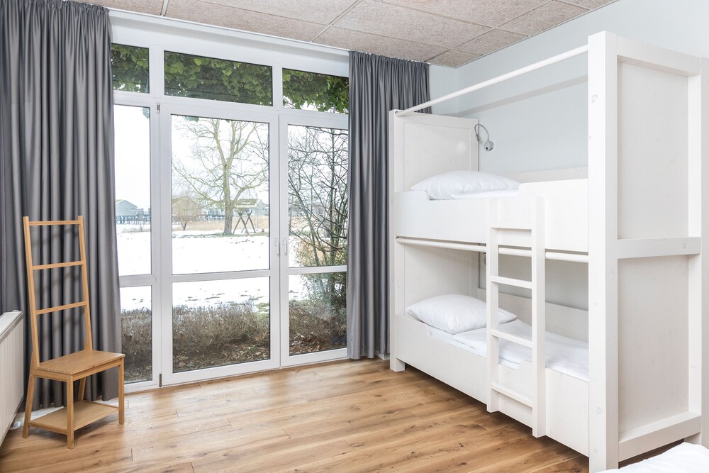Zimmer (Apartment (F, 1 bedroom))