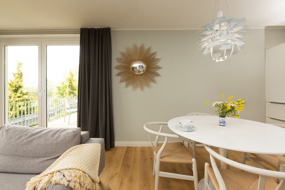 Wohnbereich (Appartment D, Maisonette)