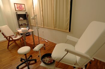 Nail Salon