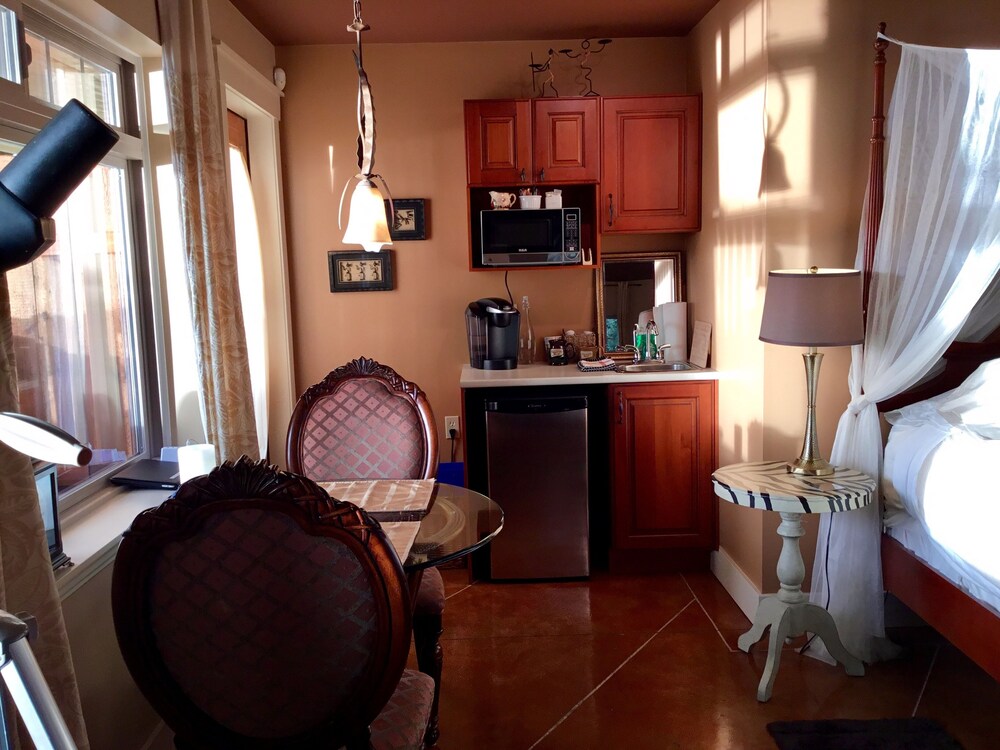 In-Room Kitchenette