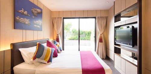 Noah's Ark Hotel & Resort