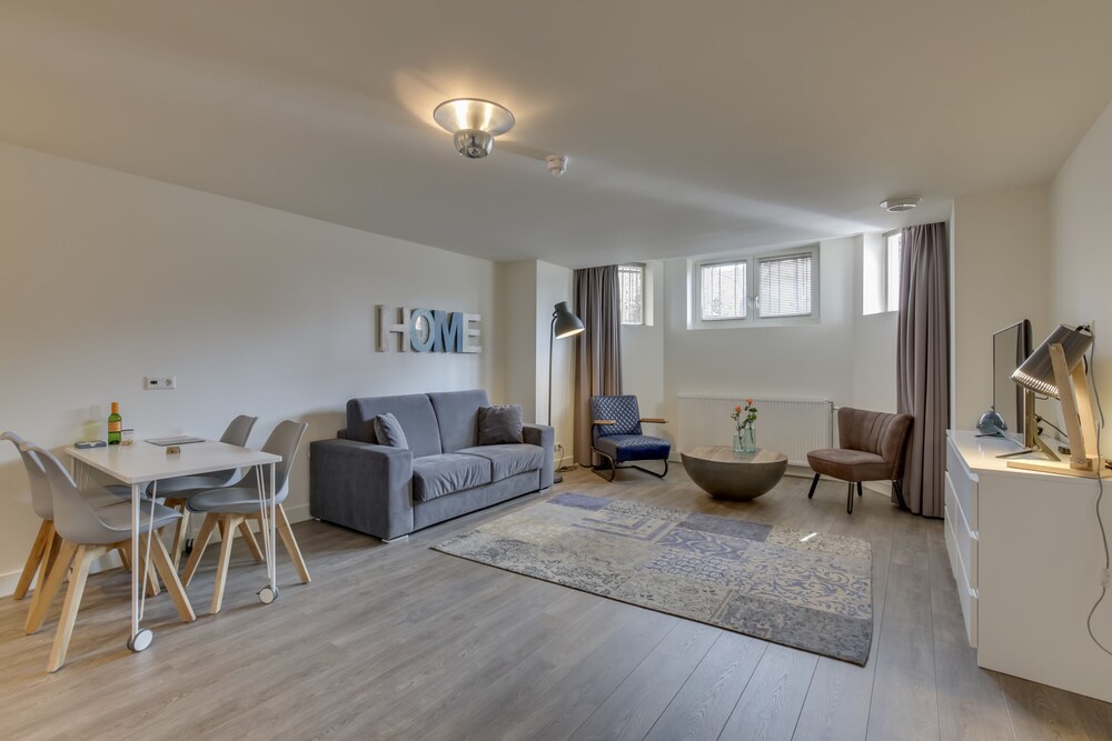 Kamer: Eenvoudig appartement (Basement)