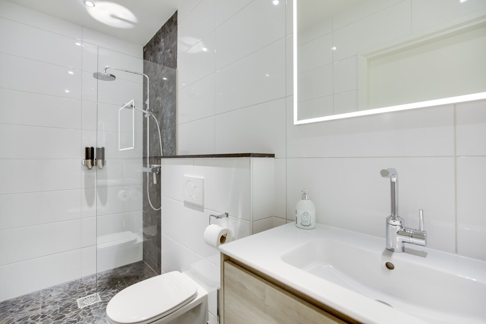 Badkamer: Comfort studio (First Floor)