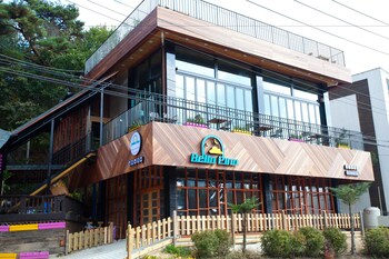 Cafe