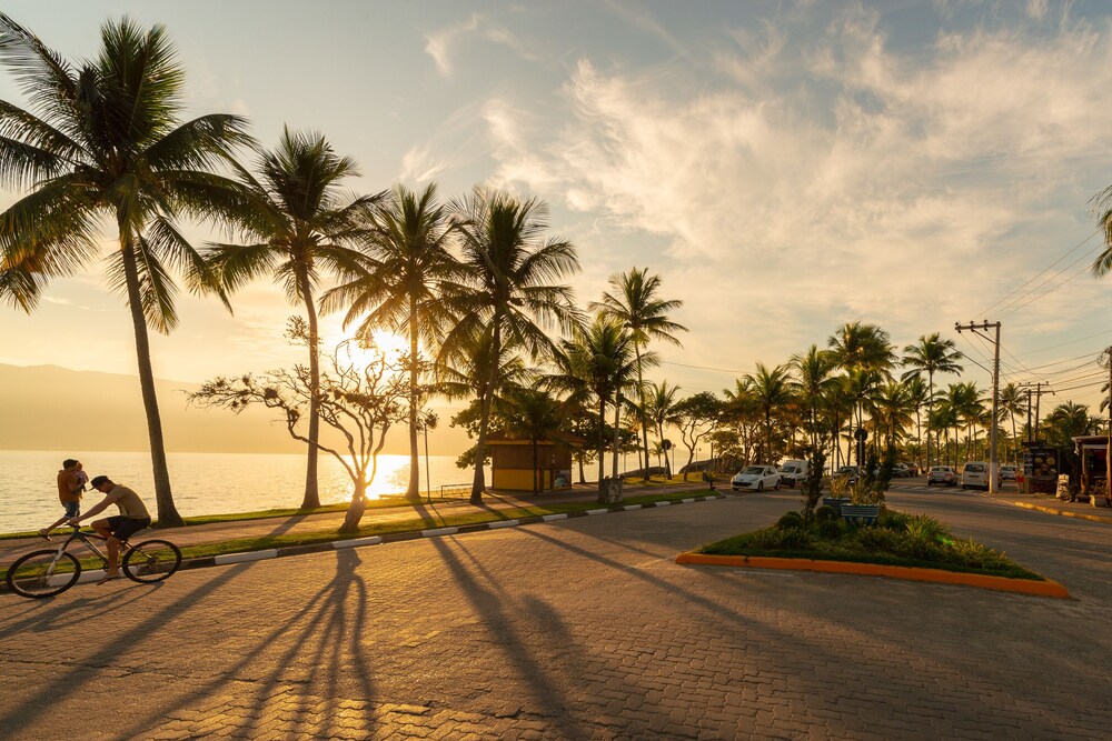 Vista para praia/oceano