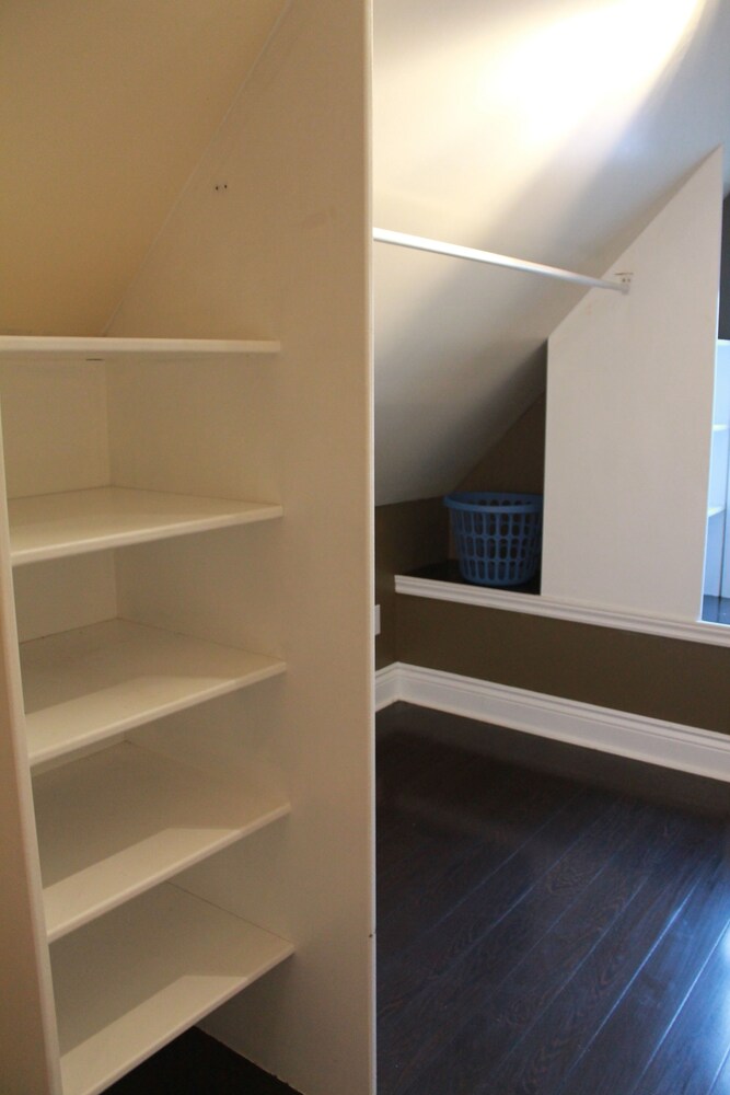 Apartment, 2 Bedrooms (Queen and Double, 2 story) - Living Area
