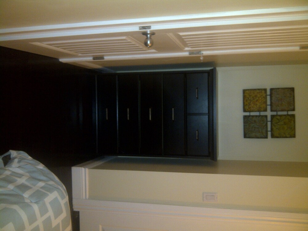 Apartment, 1 Bedroom, Accessible (Queen Bed) - Guestroom